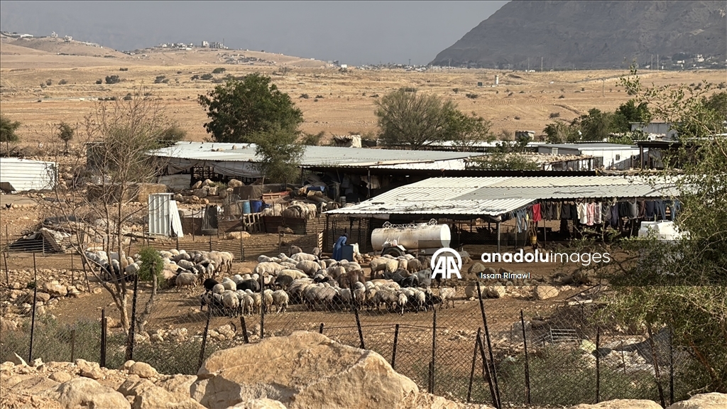 Batı Şeria'nın en önemli su kaynağı Filistinlileri yerinden etmek için kasten kurutuldu