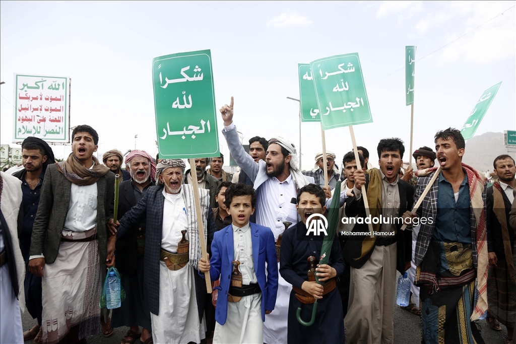 Yemen’de yüzlerce kişinin katılımıyla Gazze’ye destek gösterisi düzenlendi