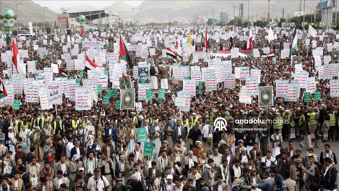 Yemen’de yüzlerce kişinin katılımıyla Gazze’ye destek gösterisi düzenlendi