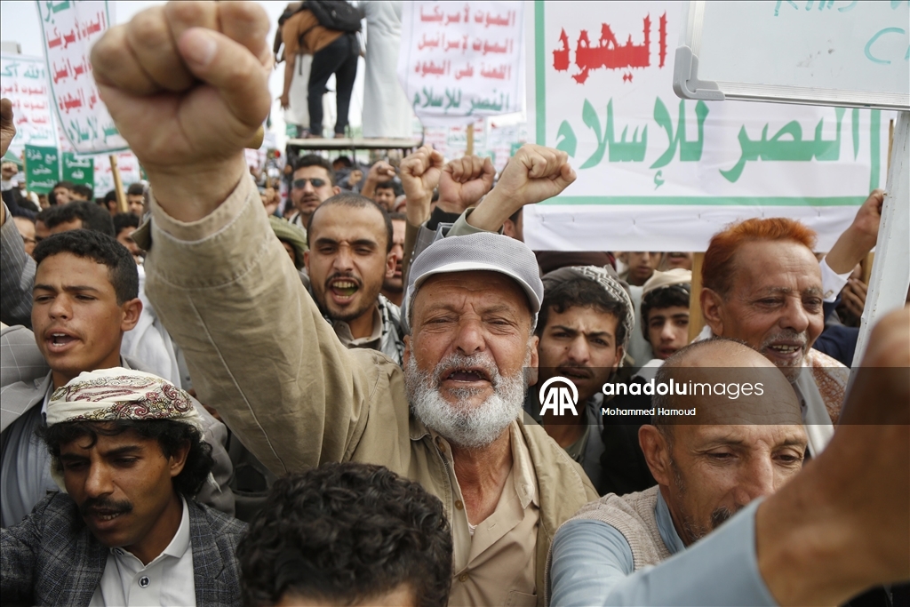 Yemen’de yüzlerce kişinin katılımıyla Gazze’ye destek gösterisi düzenlendi