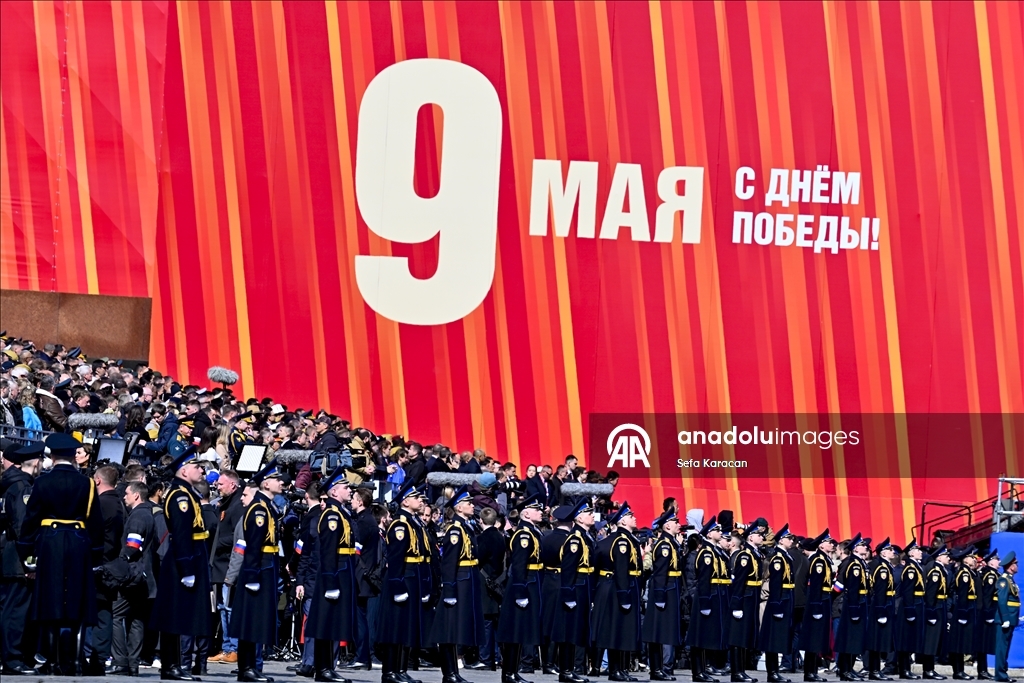 Kızıl Meydan'da 9 Mayıs Zafer Günü kutlandı