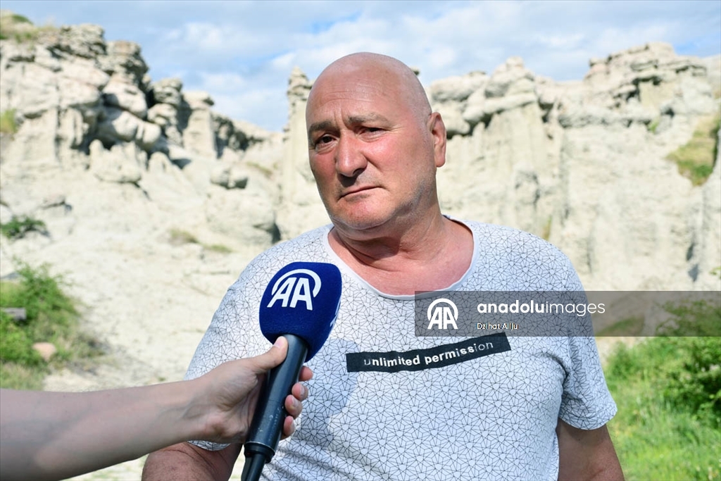 Скаменетата свадба во Кратово ги потсетува посетителите на Кападокија