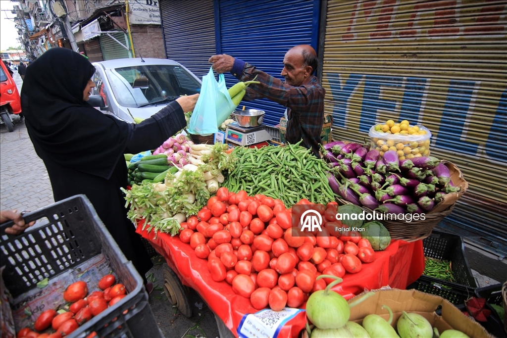 Pakistan ile Hindistan arasındaki ateşkesin ardından Cammu Keşmir'de sükûnet hakim
