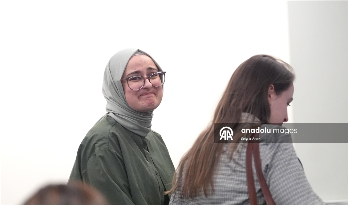 ABD'de serbest bırakılan Rümeysa Öztürk, Logan Havalimanı'nda basın toplantısı düzenledi