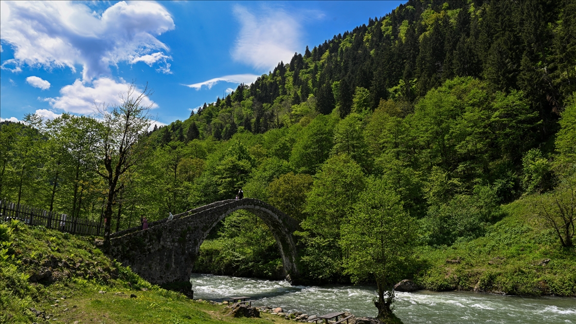 Rize doğal güzellikleriyle ziyaretçilerini bekliyor