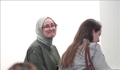 ABD'de serbest bırakılan Rümeysa Öztürk, Logan Havalimanı'nda basın toplantısı düzenledi