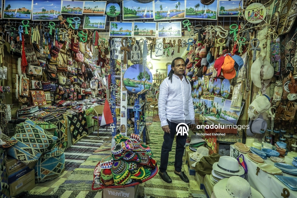 روح النوبة ومنازل ملونة.. قرية "غرب سهيل" المصرية وجهة سياحية عالمية