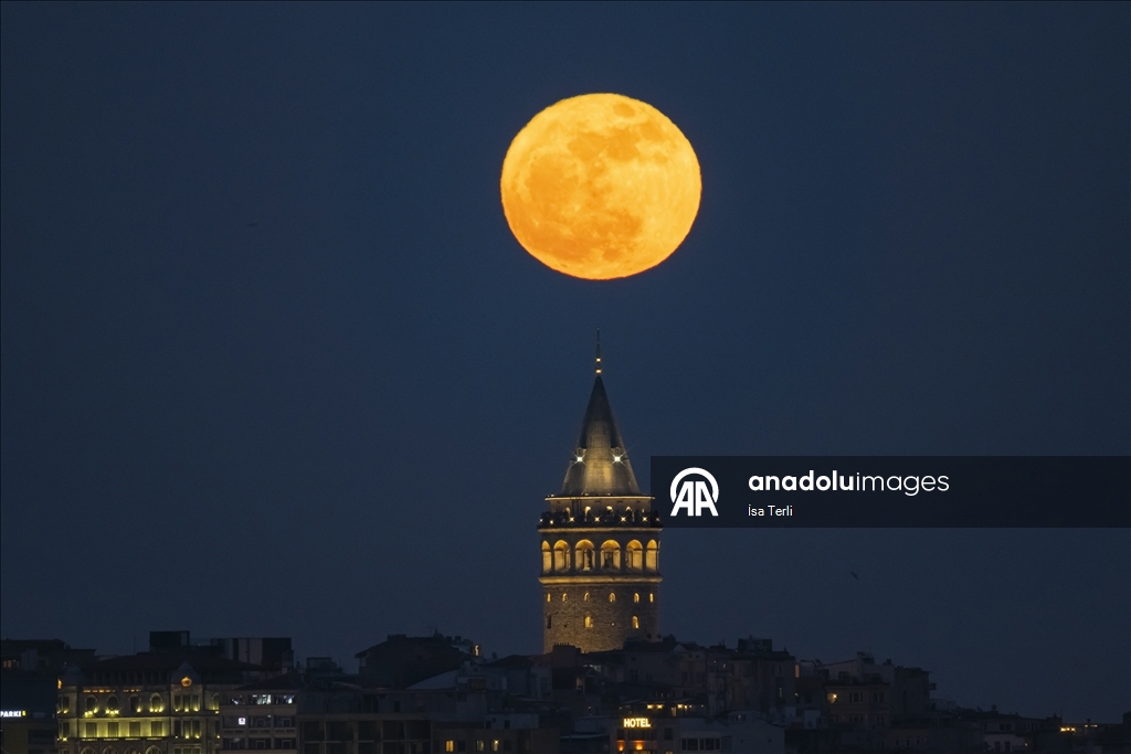 İstanbul'da dolunay