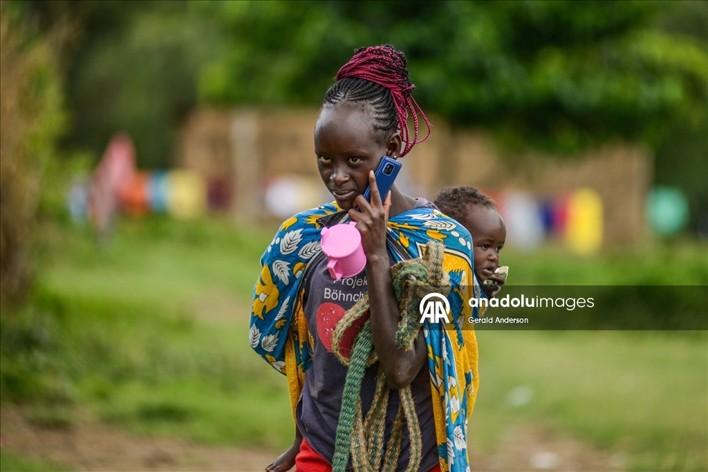 Kenya'da Masai'lerin günlük yaşamı