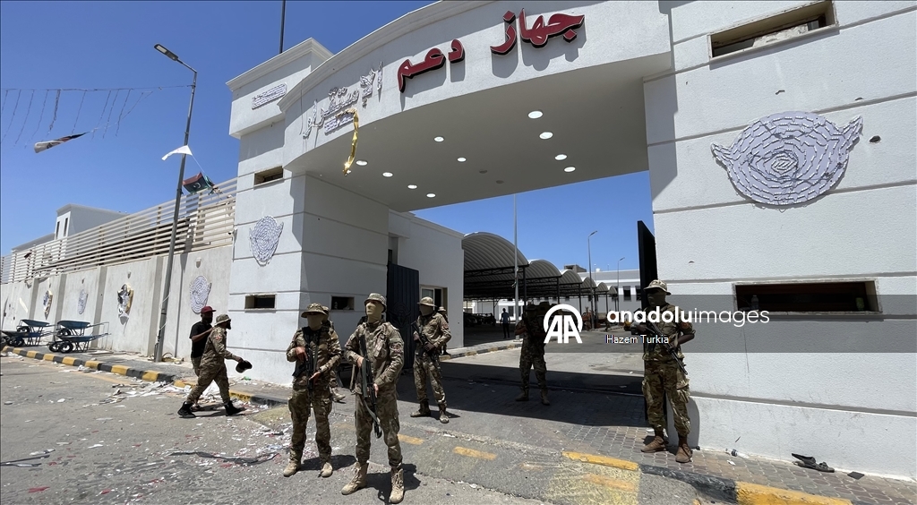 «Анадолу» запечатлело район столкновений в Триполи