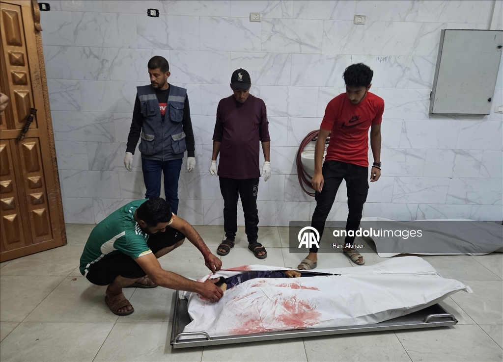 İsrail ordusu, Han Yunus'ta çadırda kalan masum Filistinli çocukları hedef aldı