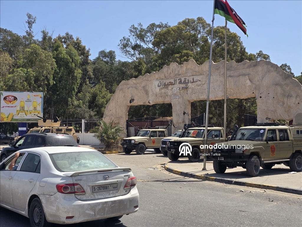 «Анадолу» запечатлело район столкновений в Триполи