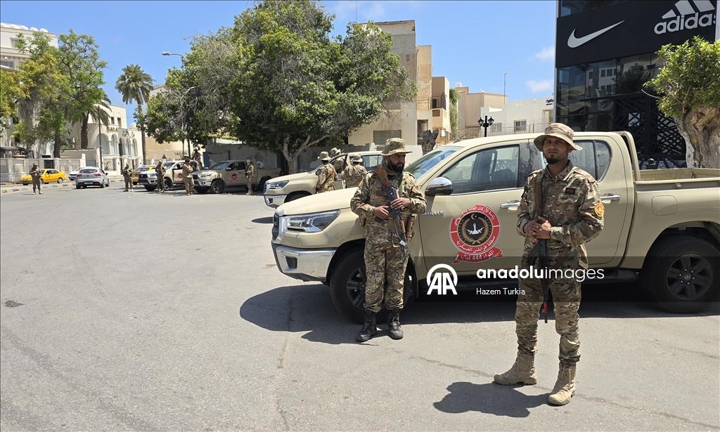 «Анадолу» запечатлело район столкновений в Триполи