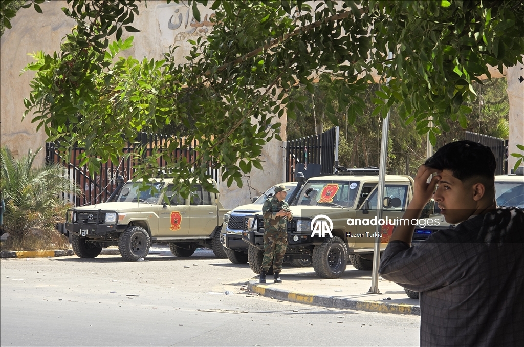 «Анадолу» запечатлело район столкновений в Триполи