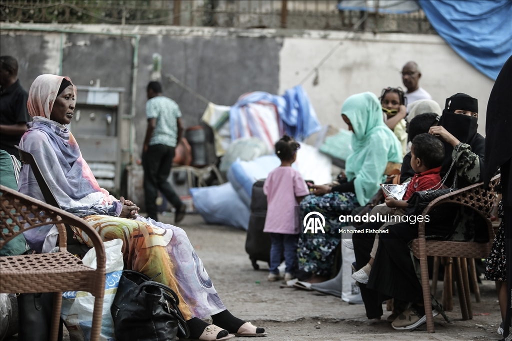 Sudanese displaced by war in Egypt returning home