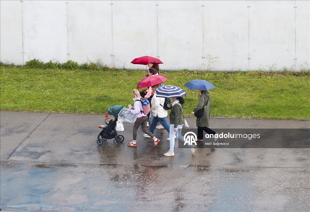 Sudden rainfall disrupts Berlin, Germany