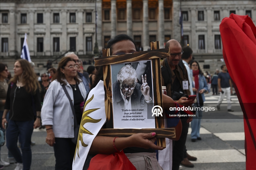 Uruguayans bid farewell to former President Jose "Pepe" Mujica