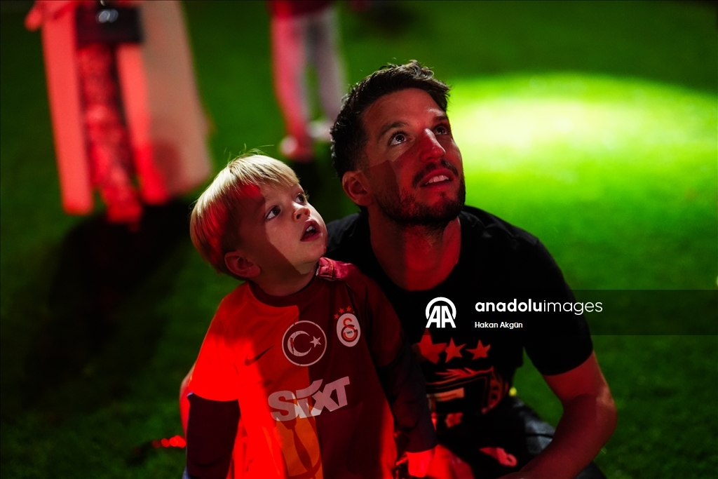 Galatasaray şampiyonluğu kutluyor