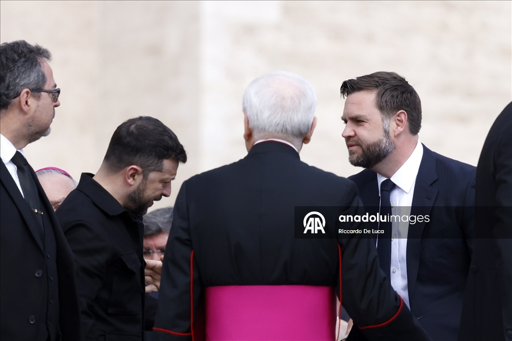 Papa 14. Leo'nun göreve başlama töreni