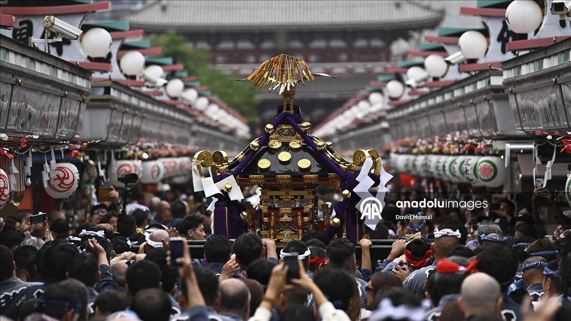 Japonya'da Sanja Matsuri Festivali