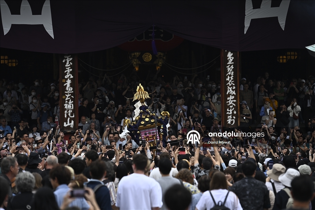 Japonya'da Sanja Matsuri Festivali