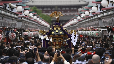 Japonya'da Sanja Matsuri Festivali