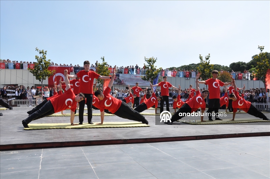 Manisa'da 19 Mayıs Atatürk'ü Anma, Gençlik ve Spor Bayramı kutlandı