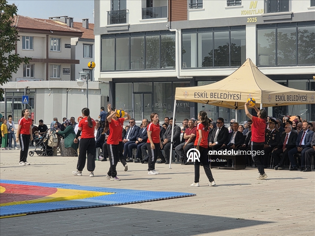 Eskil'de 19 Mayıs Atatürk'ü Anma Gençlik ve Spor Bayramı kutlandı