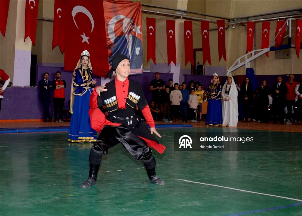 Kars'ta 19 Mayıs Atatürk'ü Anma, Gençlik ve Spor Bayramı