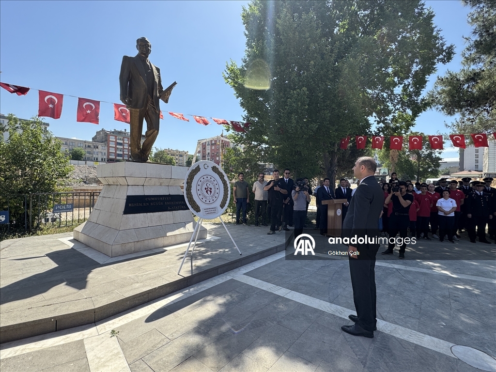 Kahramanmaraş'ta 19 Mayıs Atatürk'ü Anma, Gençlik ve Spor Bayramı kutlandı