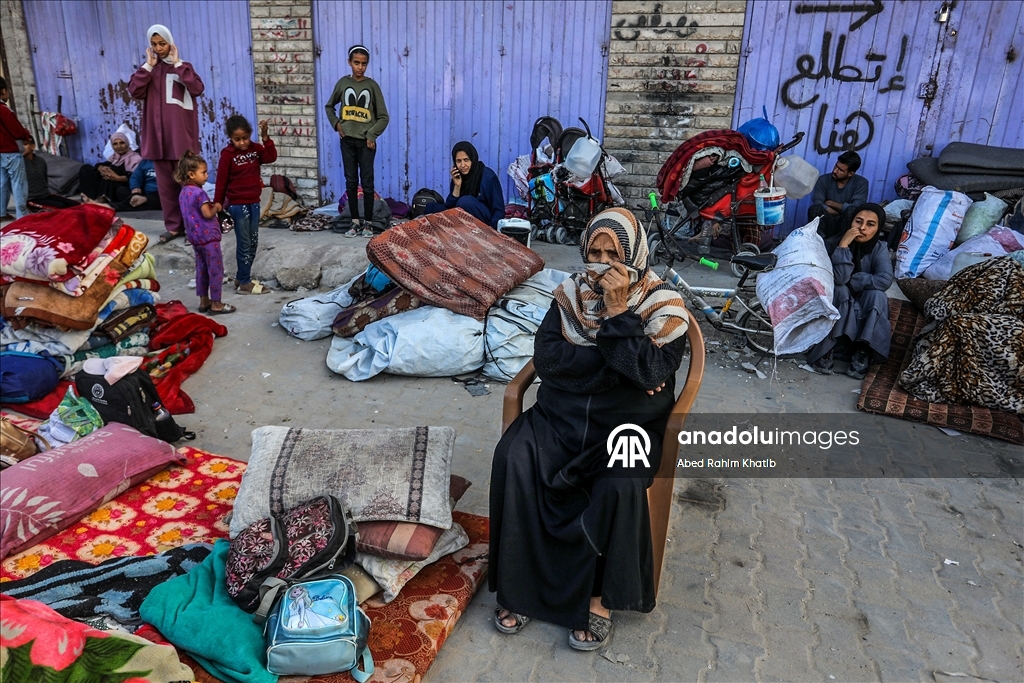 Палестинцы покидают восток Хан-Юнуса из-за угрозы израильской атаки