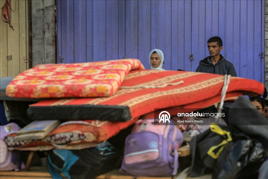 Палестинцы покидают восток Хан-Юнуса из-за угрозы израильской атаки