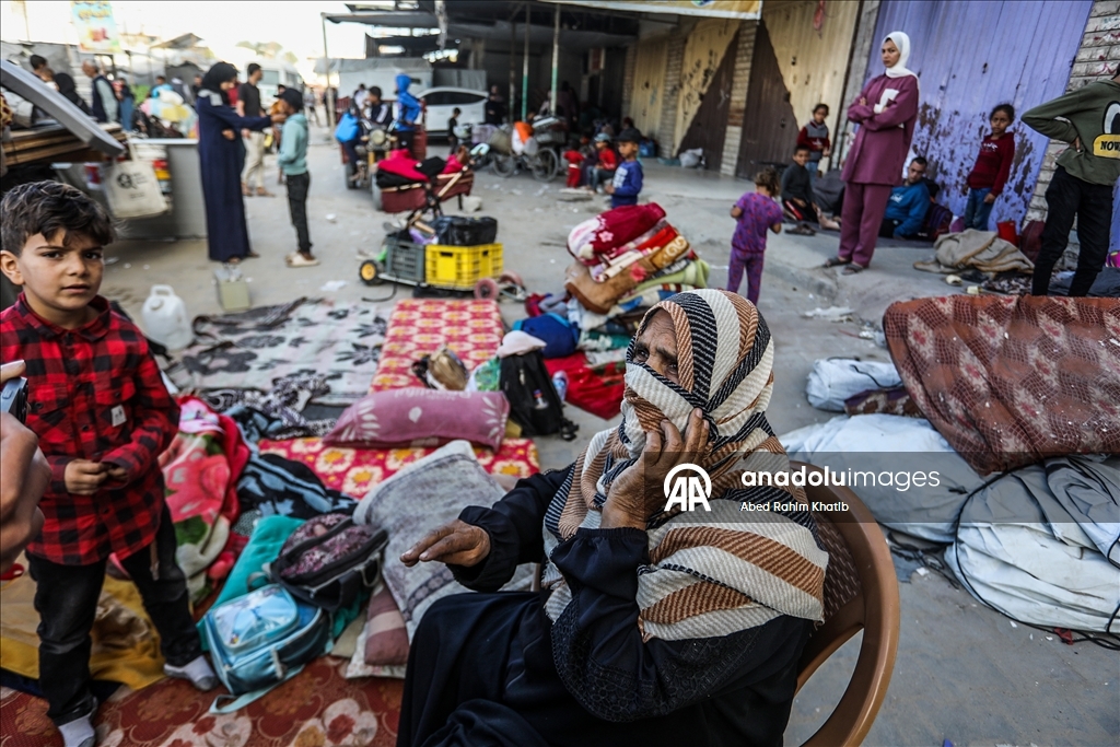 Палестинцы покидают восток Хан-Юнуса из-за угрозы израильской атаки