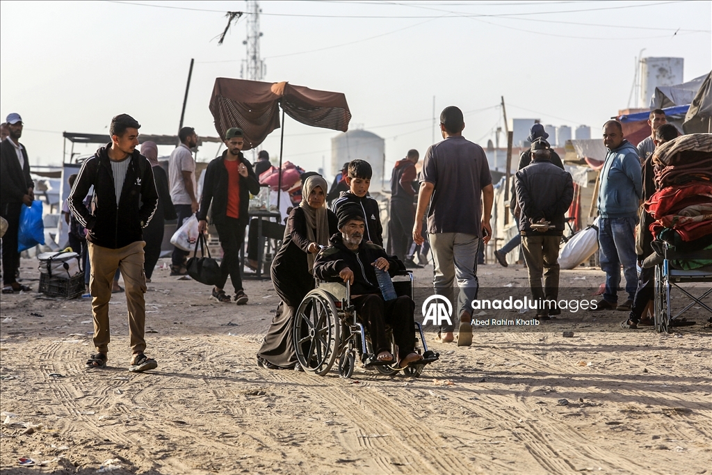 Палестинцы покидают восток Хан-Юнуса из-за угрозы израильской атаки