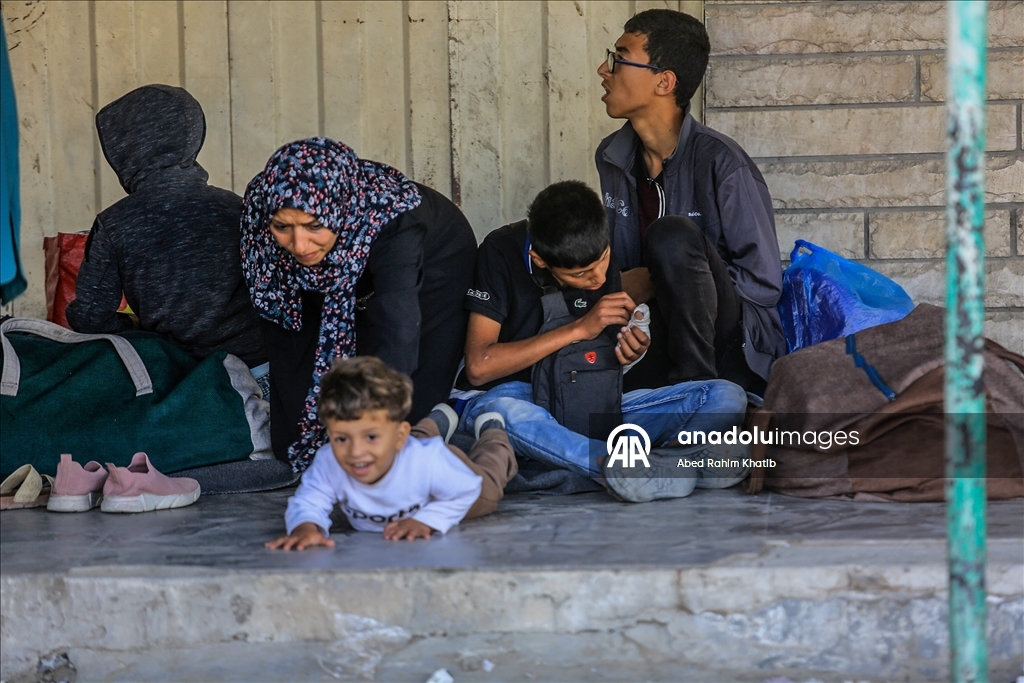 Палестинцы покидают восток Хан-Юнуса из-за угрозы израильской атаки