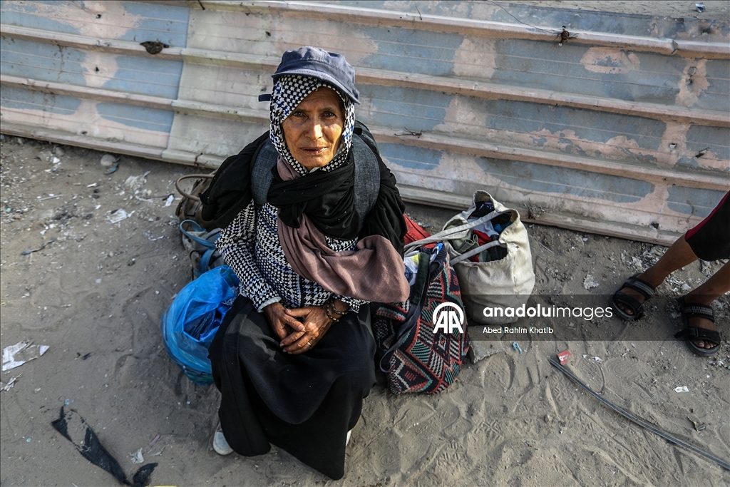Палестинцы покидают восток Хан-Юнуса из-за угрозы израильской атаки