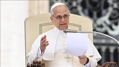 Papa 14. Leo ilk genel kabul oturumuna katıldı