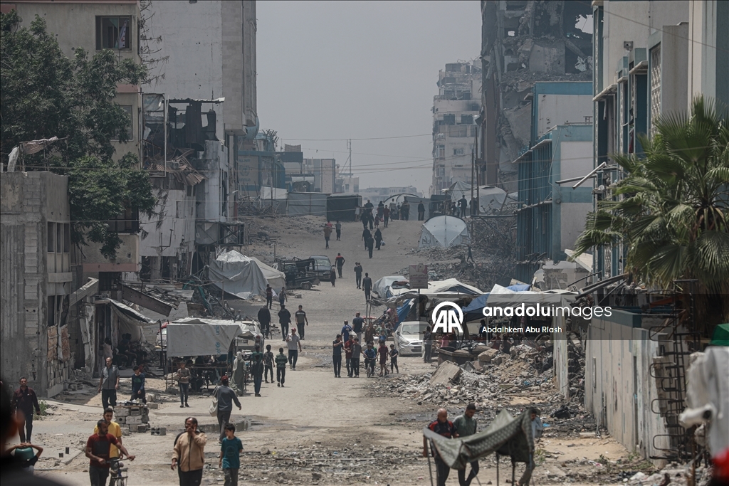 Daily life in Gaza as Israeli attacks continue