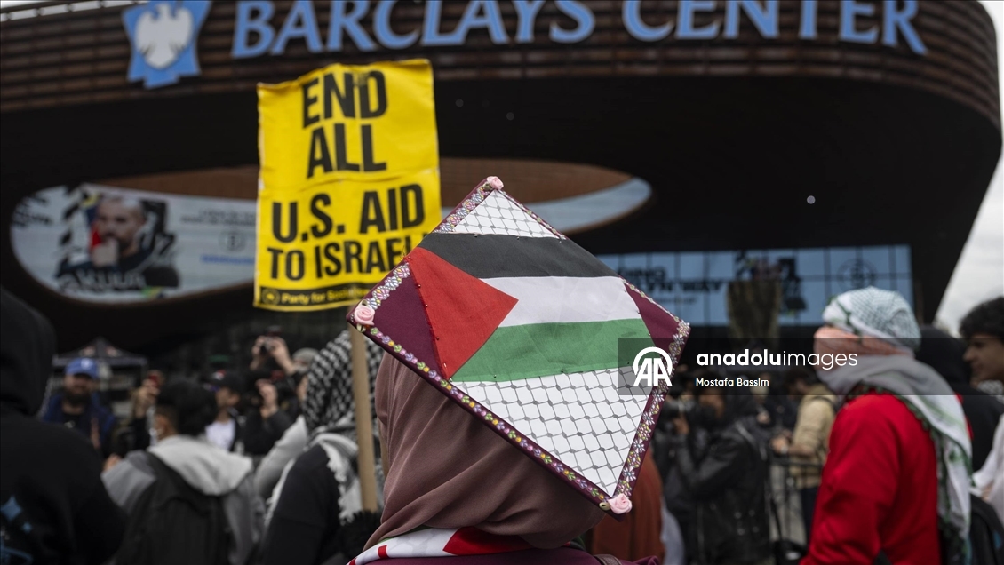 New York’ta mezuniyet töreninde Filistin’e destek gösterisi düzenlendi
