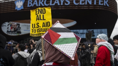 New York’ta mezuniyet töreninde Filistin’e destek gösterisi düzenlendi