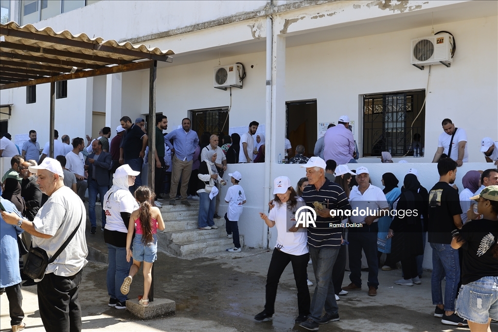 Lübnan'ın güneyindeki halk, İsrail ihlalleri gölgesinde belediye seçimleri için sandığa gidiyor