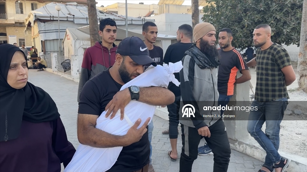 İsrail ablukası altındaki Gazze'de 4 yaşındaki Mustafa şiddetli yetersiz beslenme nedeniyle hayatını kaybetti