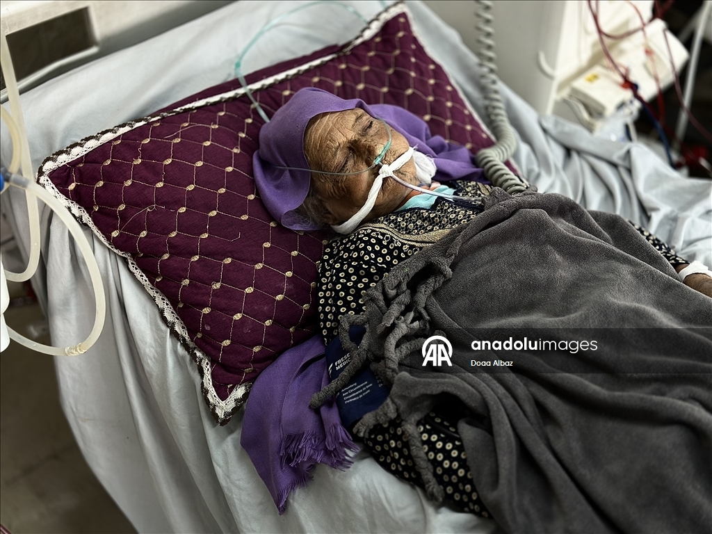 Han Yunus'taki Nasır Hastanesi, kısıtlı imkanlara rağmen diyaliz hastalarına hizmet vermeyi sürdürüyor