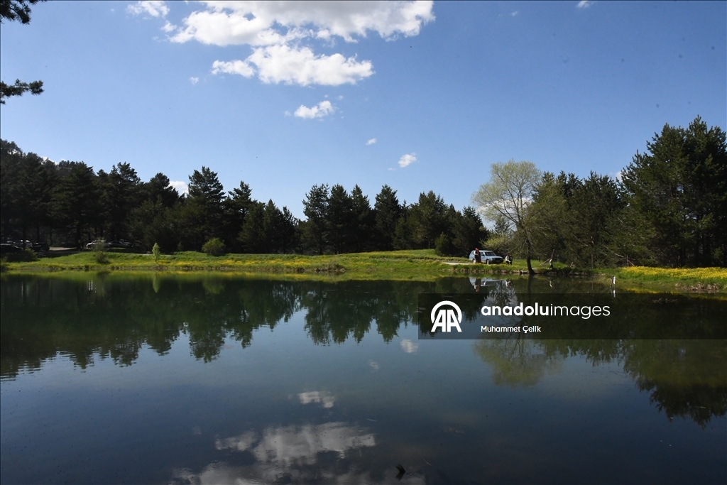 Altınpınar Limni Gölü turizm sezonunun ilk misafirlerini ağırlıyor