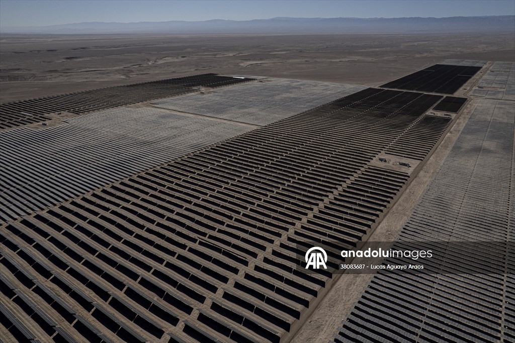 Chile Inaugura la Mayor Planta Solar con Almacenamiento de América Latina, Un Paso Clave hacia la Energía Nocturna Limpia 5