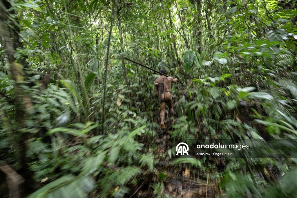 Waorani: El tiempo que resiste en la selva
