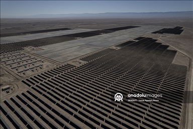 Chile Inaugura la Mayor Planta Solar con Almacenamiento de América Latina, Un Paso Clave hacia la Energía Nocturna Limpia