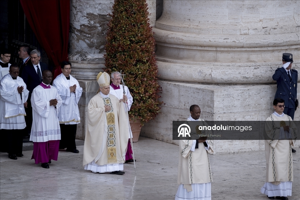 El papa León XIV celebra la misa de inauguración de su pontificado 6