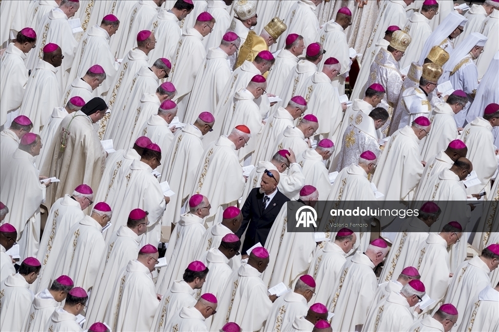El papa León XIV celebra la misa de inauguración de su pontificado