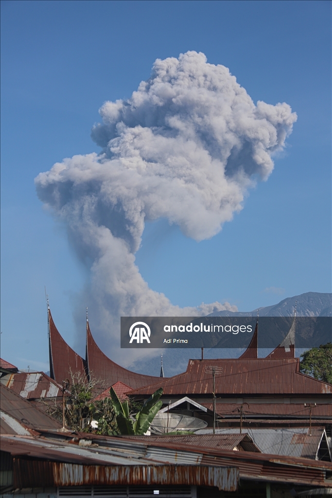 Volcanic ash spews from Mount Marapi